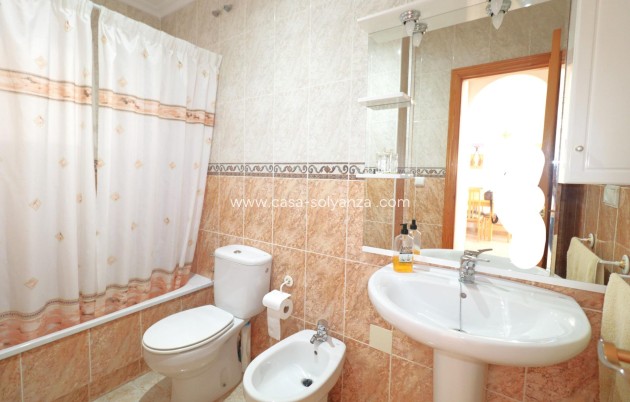 Resale - Apartment / flat - Torrevieja - Acequion
