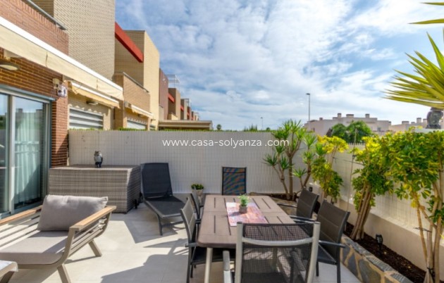 Resale - Apartment / flat - Torrevieja - Costa Blanca