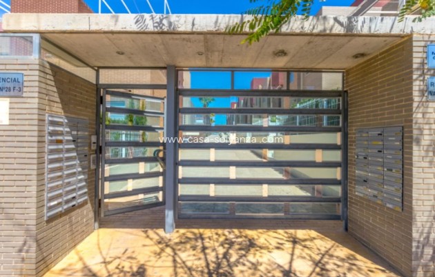 Resale - Apartment / flat - Torrevieja - Costa Blanca