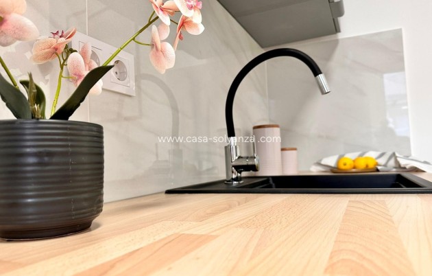 Resale - Apartment / flat - Torrevieja - Playa del Cura