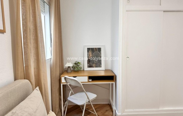 Resale - Apartment / flat - Torrevieja - Playa del Cura