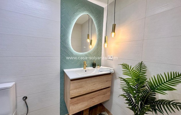 Resale - Apartment / flat - Torrevieja - Playa del Cura