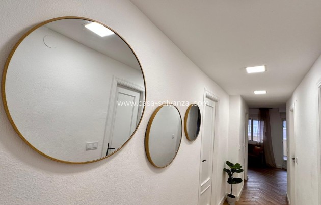 Resale - Apartment / flat - Torrevieja - Playa del Cura