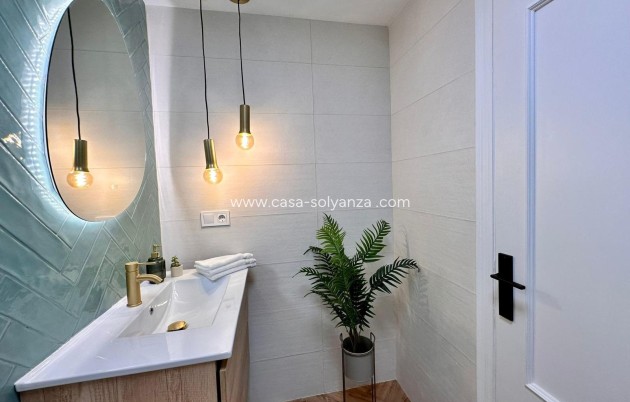 Resale - Apartment / flat - Torrevieja - Playa del Cura