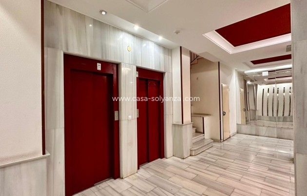 Resale - Apartment / flat - Torrevieja - Playa del Cura