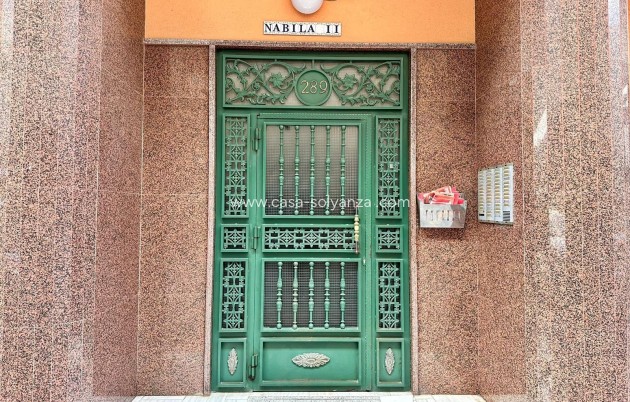 Resale - Apartment / flat - Torrevieja - Playa del Cura