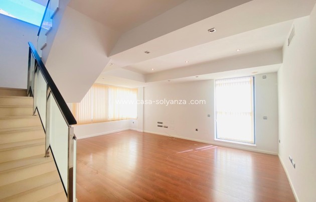 Resale - Villa - Santiago de la Ribera - San Blas