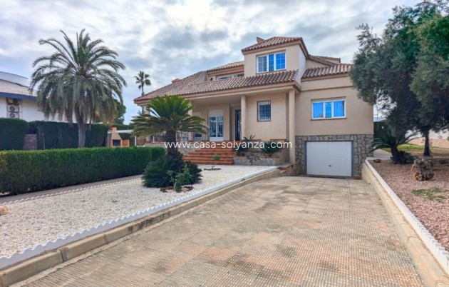 Resale - Villa - Mil Palmeras - Costa Blanca