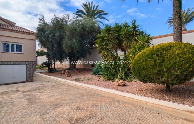 Resale - Villa - Mil Palmeras - Costa Blanca
