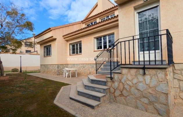 Resale - Villa - Mil Palmeras - Costa Blanca