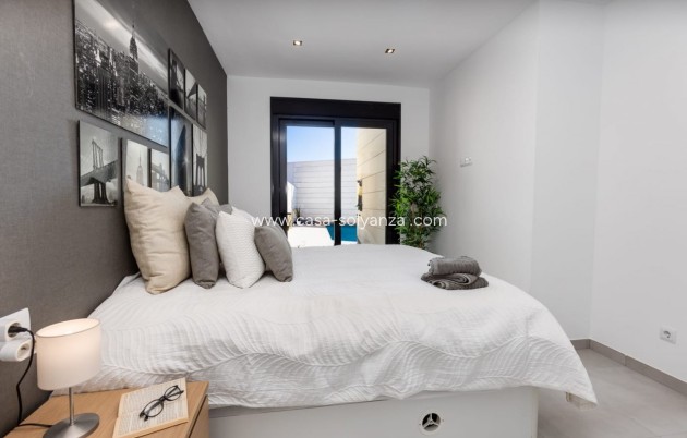 Neue Gebäude - Villa - Pilar de la Horadada - pueblo