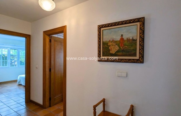 Resale - Villa - Mil Palmeras - Costa Blanca
