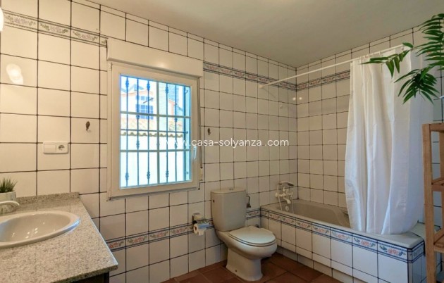 Resale - Villa - Mil Palmeras - Costa Blanca