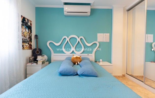 Revente - Villa / Semi detached - Torrevieja - Los Balcones