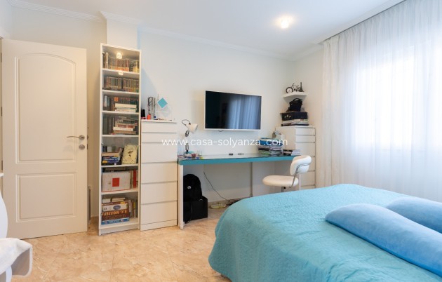 Revente - Villa / Semi detached - Torrevieja - Los Balcones