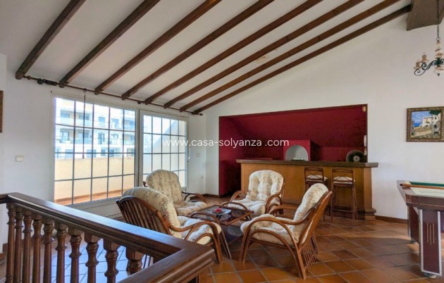Resale - Villa - Mil Palmeras - Costa Blanca