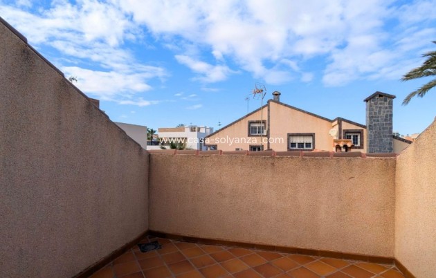 Resale - Villa - Mil Palmeras - Costa Blanca