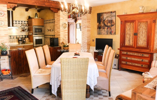 Resale - Independent villa - Los Urrutias