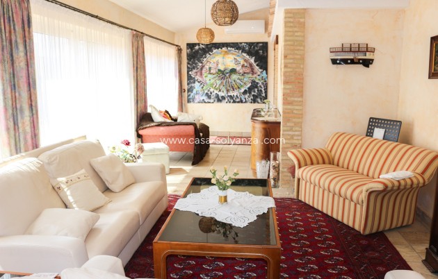 Resale - Independent villa - Los Urrutias