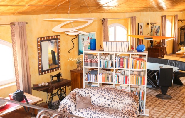 Resale - Independent villa - Los Urrutias