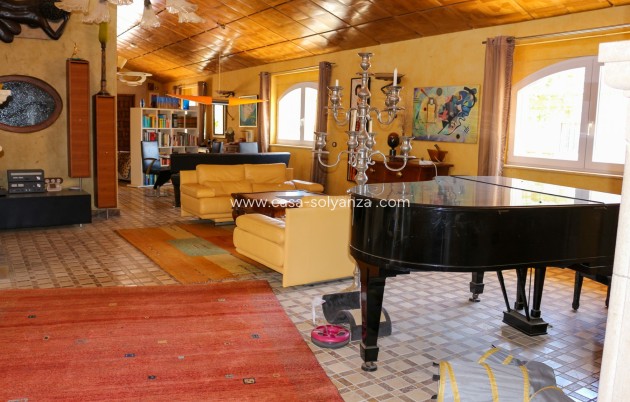 Resale - Independent villa - Los Urrutias