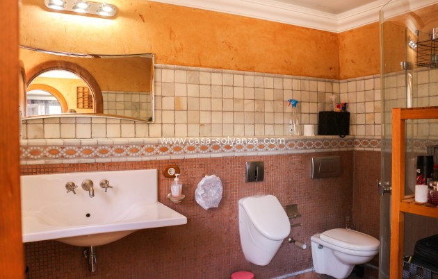 Resale - Independent villa - Los Urrutias