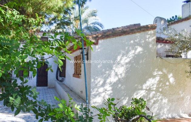 Herverkoop - Independent villa - Orihuela Costa - Punta Prima