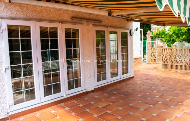 Reventa - Villa - Orihuela Costa - MUY CERCA DE LA PLAYA