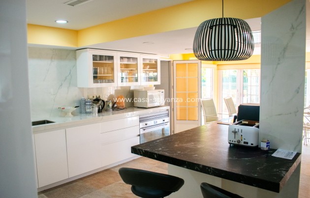 Revente - Independent villa - Orihuela Costa - MUY CERCA DE LA PLAYA