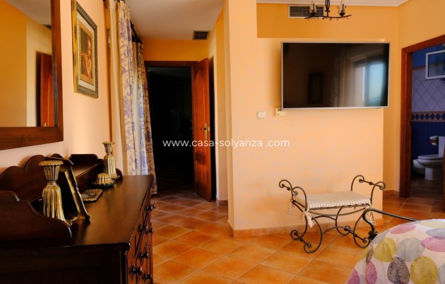 Wiederverkauf - Finca Country Property - Orihuela