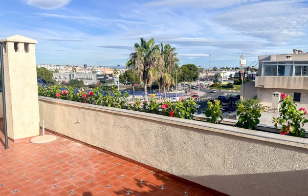 Resale - Apartment / flat - Orihuela Costa - Punta Prima