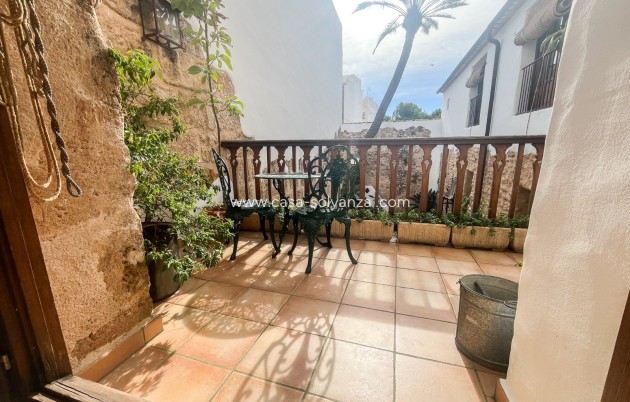 Resale - Villa / Semi detached - Jávea