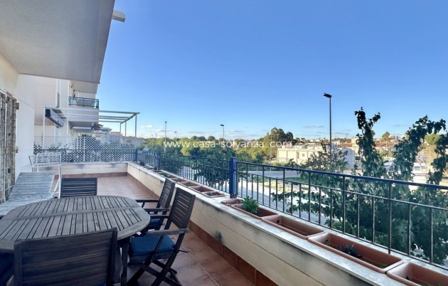 Resale - Apartment / flat - Mil Palmeras - Costa Blanca