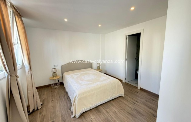 Resale - Villa - Torrevieja - Cabo cervera