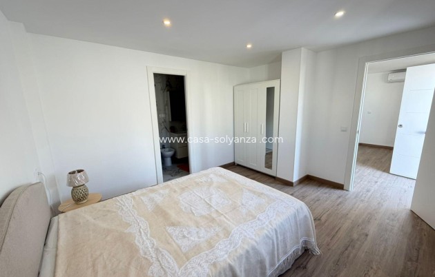 Resale - Villa - Torrevieja - Cabo cervera