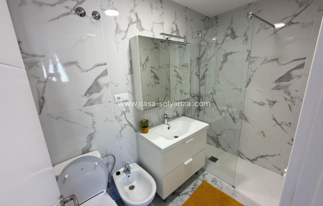 Resale - Villa - Torrevieja - Cabo cervera