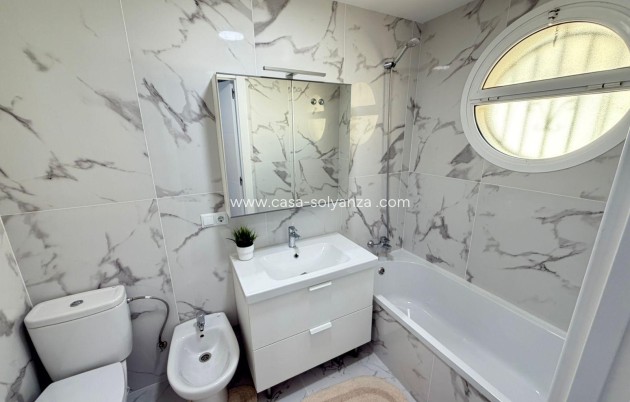 Resale - Villa - Torrevieja - Cabo cervera