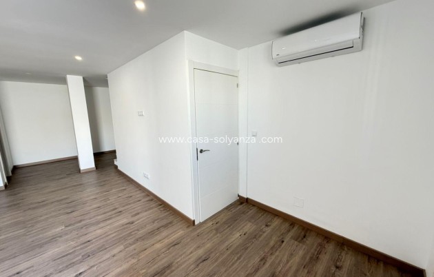 Resale - Villa - Torrevieja - Cabo cervera