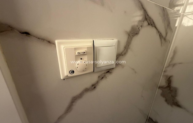 Resale - Villa - Torrevieja - Cabo cervera