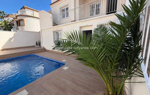 Resale - Villa - Torrevieja - Cabo cervera