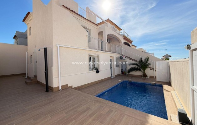 Resale - Villa - Torrevieja - Cabo cervera