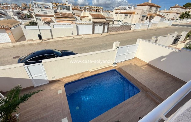 Resale - Villa - Torrevieja - Cabo cervera