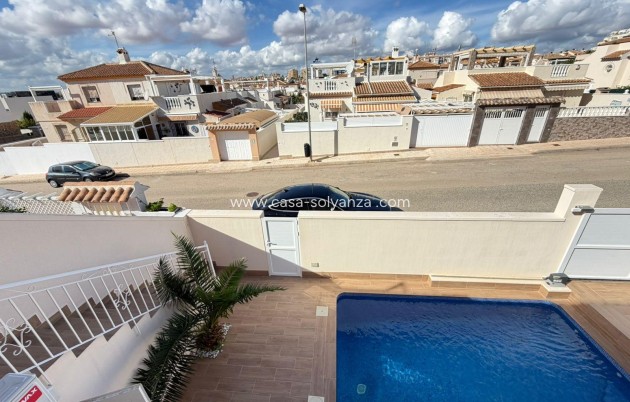 Resale - Villa - Torrevieja - Cabo cervera