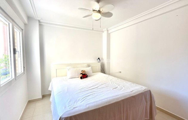 Resale - Apartment / flat - Orihuela Costa - Campoamor