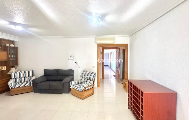 Resale - Apartment / flat - Orihuela Costa - Campoamor