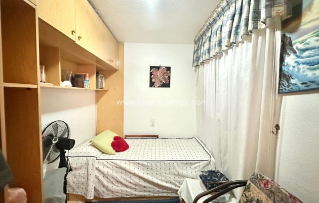 Reventa - Apartamento / piso - Torrevieja - Center