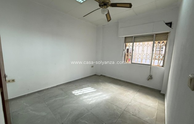 Wiederverkauf - Wohnung - Torrevieja - Playa de los Locos