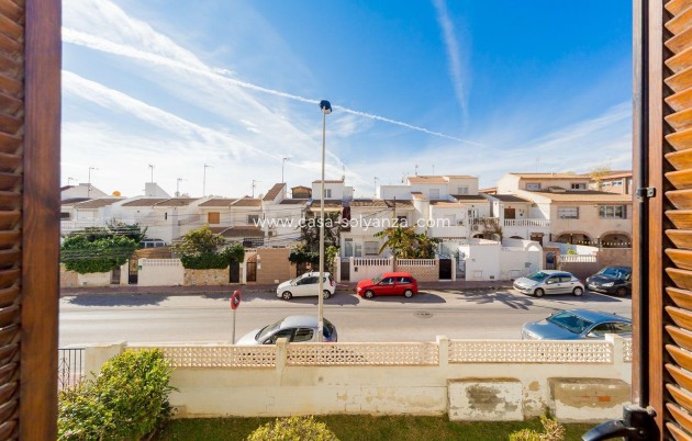 Resale - Apartment / flat - Torrevieja - Calas Blanca