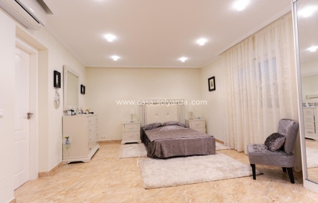 Revente - Villa - Torrevieja - Los Balcones