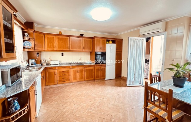 Wiederverkauf - Wohnung - Torrevieja - Center